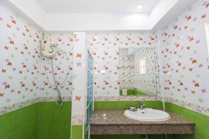 Imagen de la habitación del Hotel Rachawadee Resort Koh Larn. Foto 13