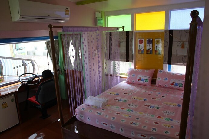 Imagen de la habitación del Hotel Rachawadee Resort Koh Larn. Foto 15