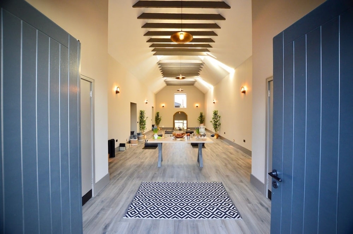 Imagen de los interiores del Hotel Rachel\'s Farm Luxury Escapes With Hot Tubs. Foto 15