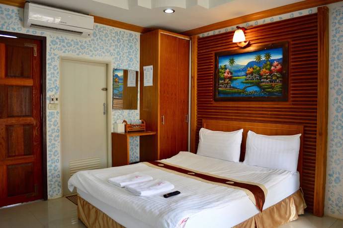 Imagen de la habitación del Hotel Rachiga Grand Resort. Foto 7