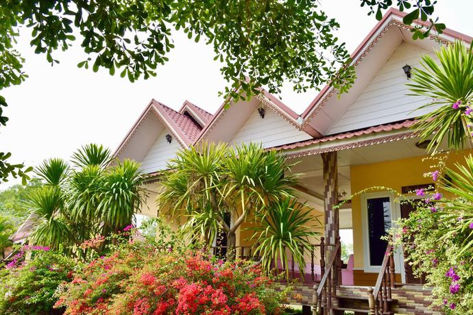 Imagen de la habitación del Hotel Rachiga Grand Resort. Foto 8