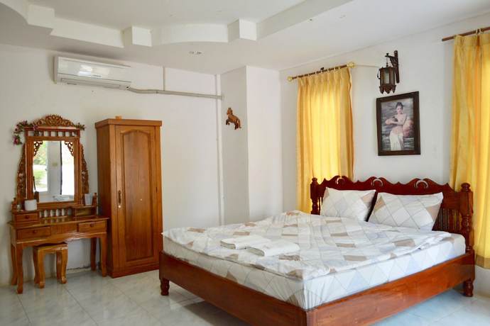 Imagen de la habitación del Hotel Rachiga Grand Resort. Foto 18