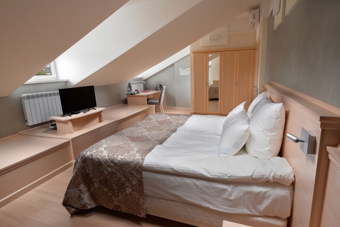 Imagen de la habitación del Hotel Rachmaninoff. Foto 8