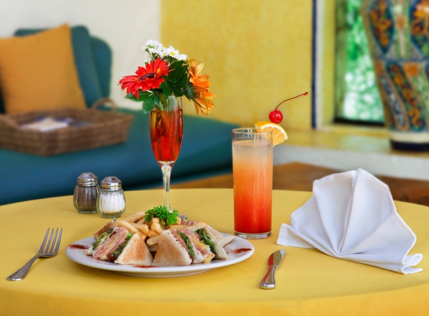 Imagen de la habitación del Hotel Racquet Cuernavaca. Foto 5