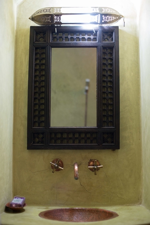 Imagen de la habitación del Hotel R´mila Medina Fez. Foto 7