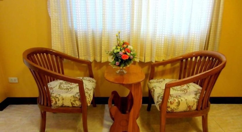 Imagen de la habitación del Hotel Rada Place. Foto 9