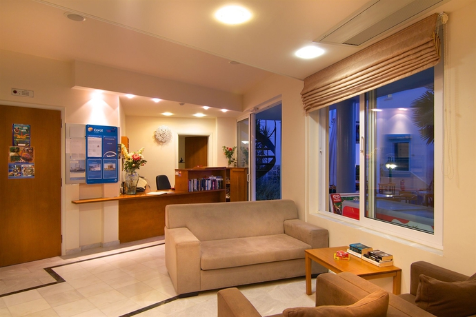 Imagen de los interiores del Hotel Radamanthy's Apartments. Foto 11