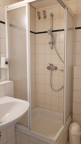 Imagen de la habitación del Hotel Radau. Foto 5