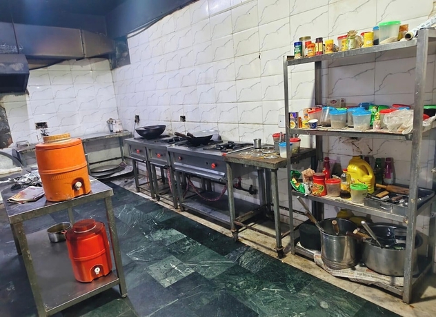 Imagen de la habitación del Hotel Radha Krishna Guest House. Foto 10