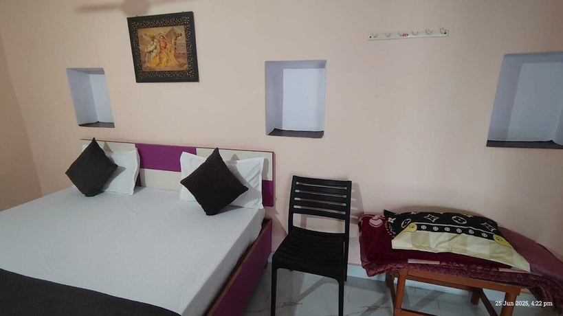 Imagen de la habitación del Hotel Radha Krishna Home. Foto 2
