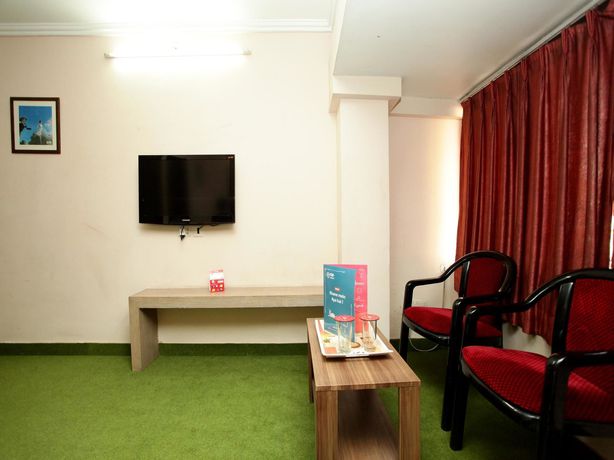 Imagen de la habitación del Hotel Radha Palace. Foto 4