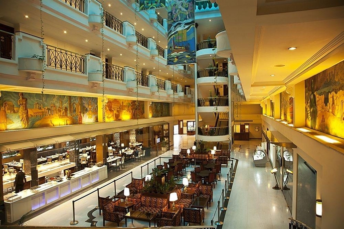 Imagen general del Hotel Radha Regent. Foto 6