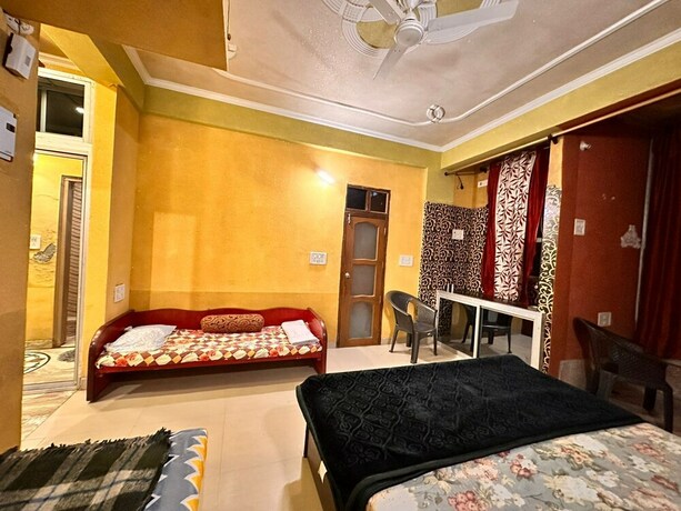 Imagen de la habitación del Hotel Radha Residency. Foto 9