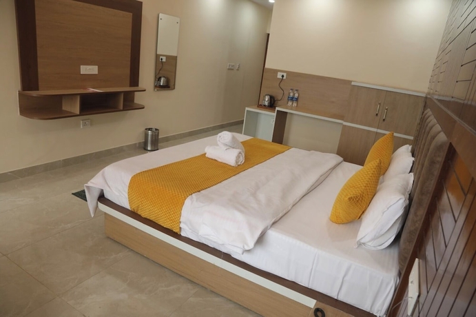 Imagen de la habitación del Hotel Radha Vallabh. Foto 11