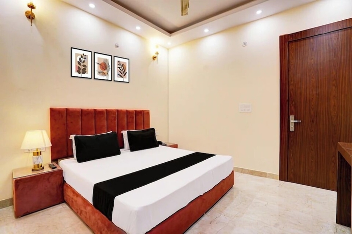 Imagen de la habitación del Hotel Radha Vrinda. Foto 12