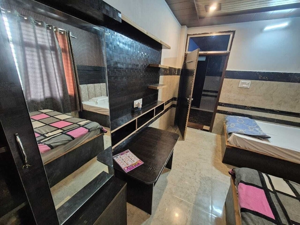 Imagen de la habitación del Hotel Radha rani seva sadan. Foto 12