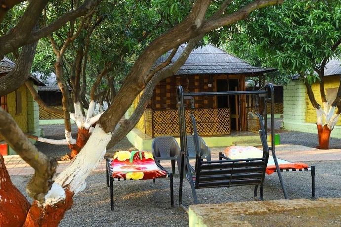 Imagen de los exteriores del Hotel Radhe Farm (200mtr from Devaliya Park). Foto 13