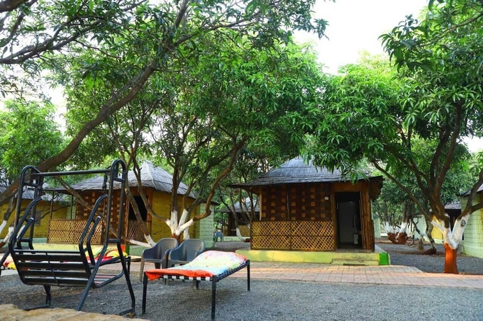 Imagen de la habitación del Hotel Radhe Farm (200mtr from Devaliya Park). Foto 9