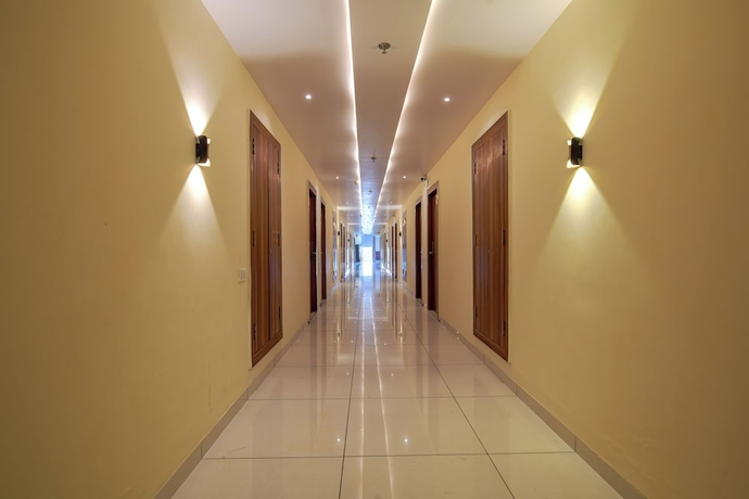 Imagen de los interiores del Hotel Radhe Krishna Resort. Foto 10