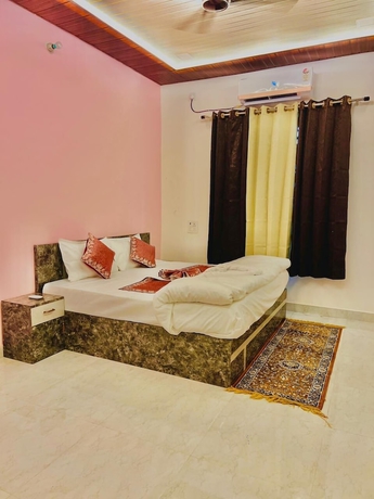 Imagen de la habitación del Hotel Radhe Palace, Faizabad. Foto 1