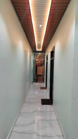 Imagen de los interiores del Hotel Radhe Palace, Faizabad. Foto 10