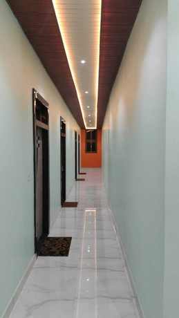 Imagen de los interiores del Hotel Radhe Palace, Faizabad. Foto 13