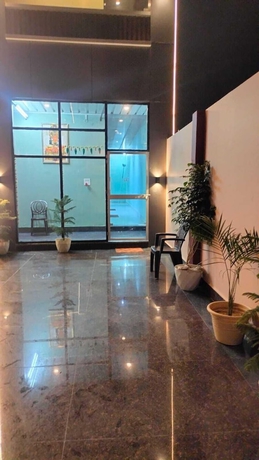 Imagen de los interiores del Hotel Radhe Palace, Faizabad. Foto 16