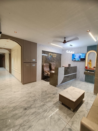 Imagen de los interiores del Hotel Radhe Raas. Foto 13