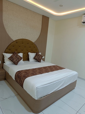 Imagen de la habitación del Hotel Radhe Raas. Foto 10