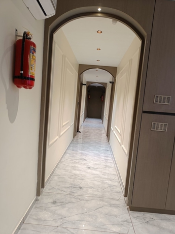 Imagen de los interiores del Hotel Radhe Raas. Foto 16