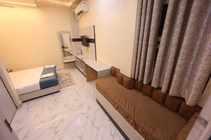 Imagen de la habitación del Hotel Radhey Krishna P Guest House. Foto 13