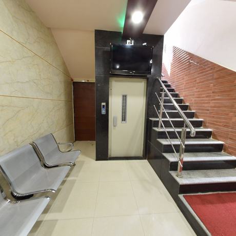 Imagen de los interiores del Hotel Radhika Inn. Foto 19