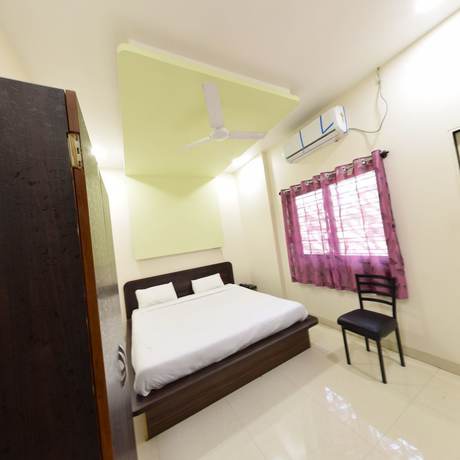 Imagen de la habitación del Hotel Radhika Inn. Foto 17