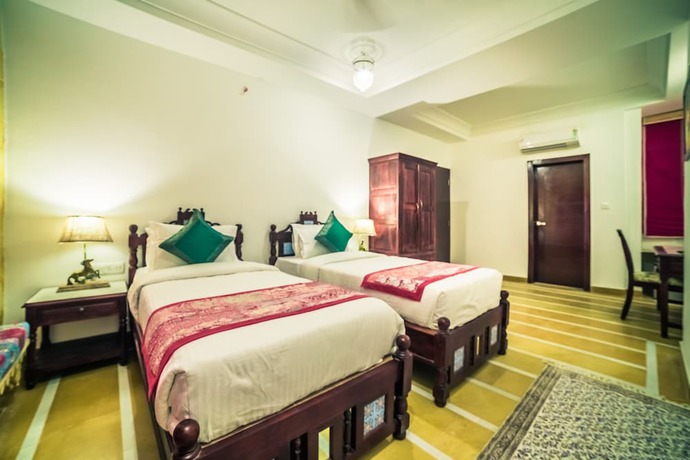 Imagen de la habitación del Hotel Radhika Jaisalmer. Foto 5
