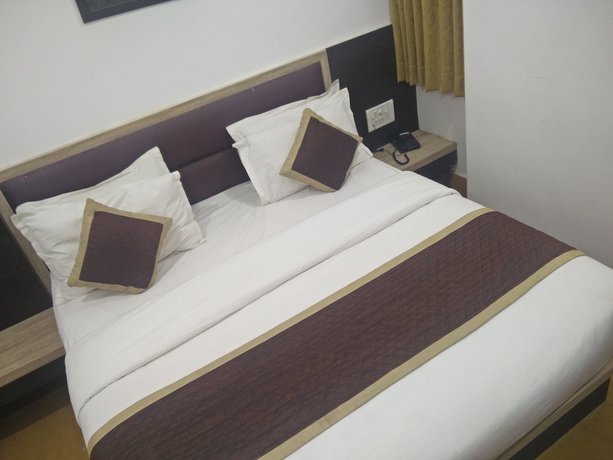 Imagen de la habitación del Hotel Radhika Jaisalmer. Foto 9