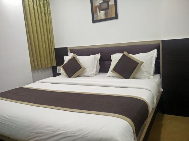 Imagen de la habitación del Hotel Radhika Jaisalmer. Foto 11
