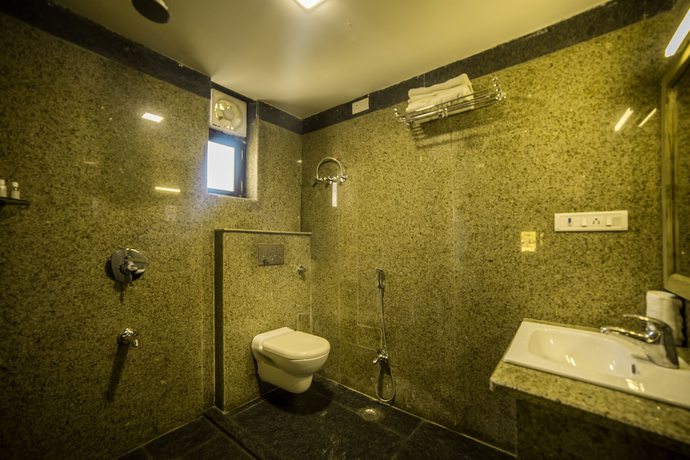 Imagen de la habitación del Hotel Radhika Jaisalmer. Foto 18