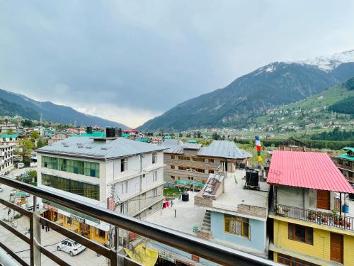 Imagen general del Hotel Radhika Manali. Foto 11