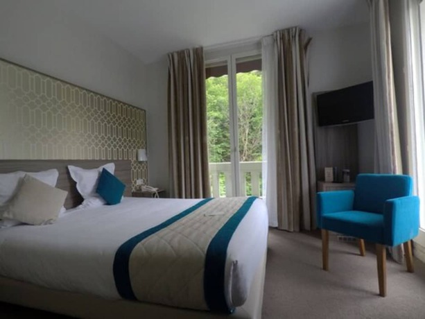 Imagen de la habitación del Hotel Radiana. Foto 7