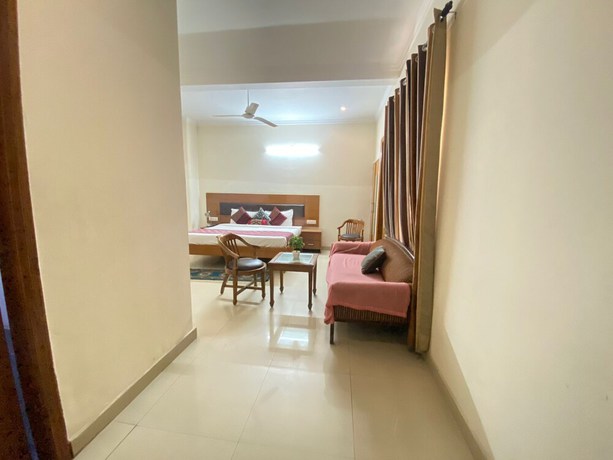 Imagen de los exteriores del Hotel Radient Casa. Foto 13