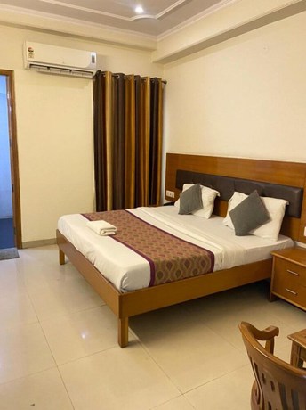 Imagen de la habitación del Hotel Radient Casa. Foto 5