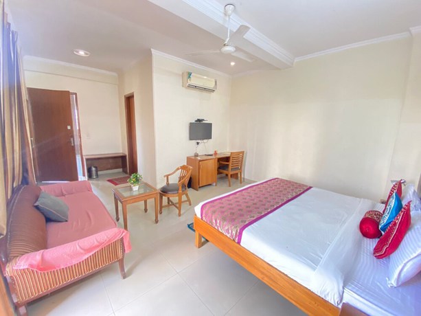 Imagen de la habitación del Hotel Radient Casa. Foto 9