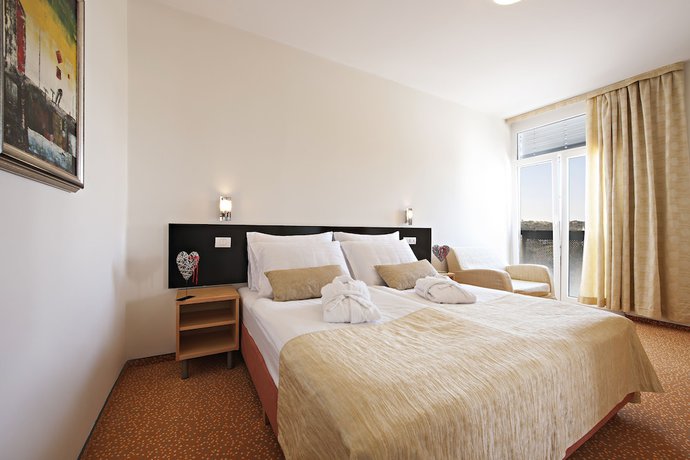 Imagen de la habitación del Hotel Radin - Savas and Resorts. Foto 13