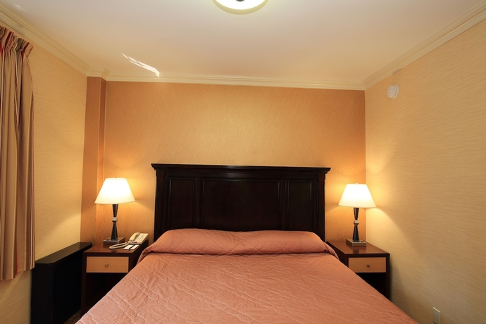 Imagen de la habitación del Hotel Radio City. Foto 15