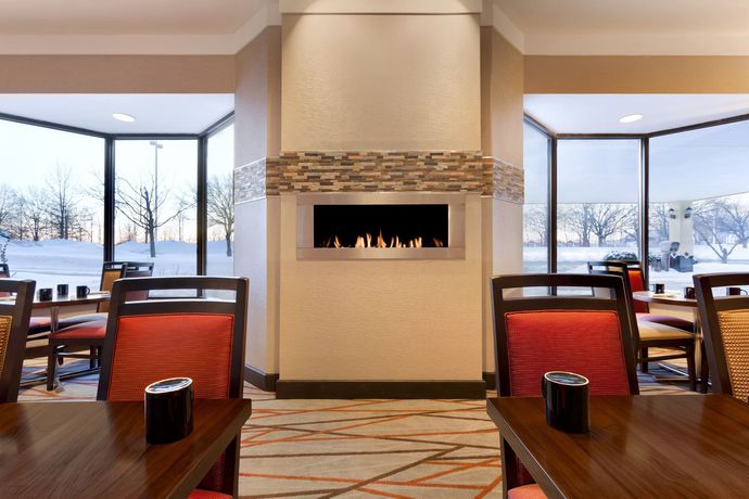Imagen de los interiores del Hotel Radisson Akron/fairlawn. Foto 15