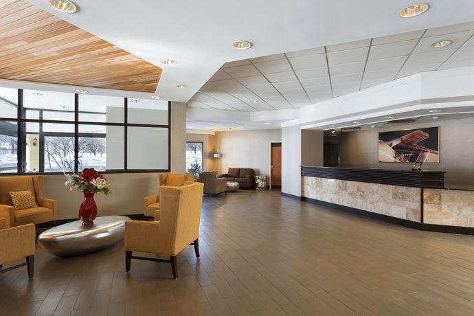 Imagen de los interiores del Hotel Radisson Akron/fairlawn. Foto 16