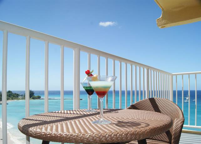 Imagen de la habitación del Hotel Radisson Aquatica Resort Barbados. Foto 19