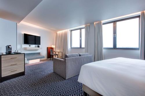 Imagen de la habitación del Hotel Radisson BLU Waterfront Hotel. Foto 16