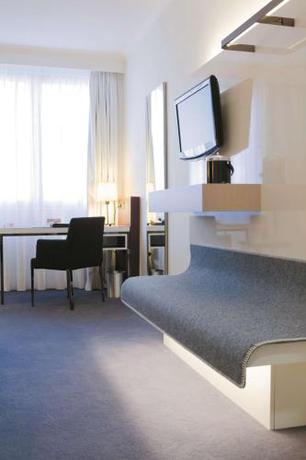 Imagen de la habitación del Hotel Radisson BLU Waterfront Hotel. Foto 18