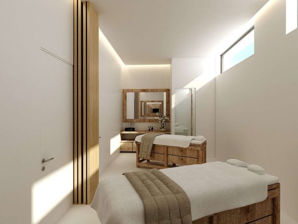 Imagen de la piscina del Hotel Radisson Beach Resort Larnaca. Foto 20